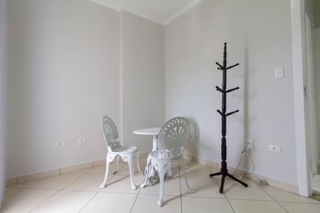 Apartamento para alugar com 74m², 2 quartos e 1 vagaSuíte