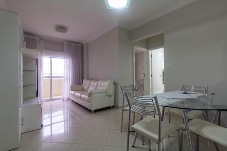 Apartamento para alugar com 74m², 2 quartos e 1 vagaSala