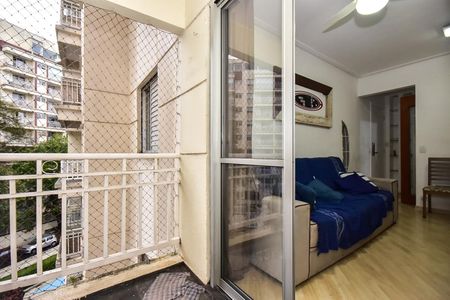 Apartamento para alugar com 50m², 2 quartos e 1 vagaVaranda