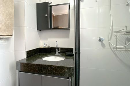 Apartamento à venda com 90m², 2 quartos e 2 vagas Apartamento à venda com 90m², 2 quartos e 2 vagasBanheiro da Suíte