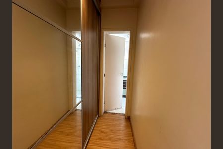 Apartamento para alugar com 57m², 2 quartos e 2 vagas Apartamento para alugar com 57m², 2 quartos e 2 vagasSuíte
