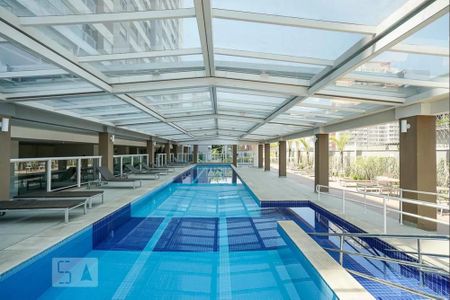 Apartamento à venda com 80m², 2 quartos e 2 vagasÁrea comum - Piscina