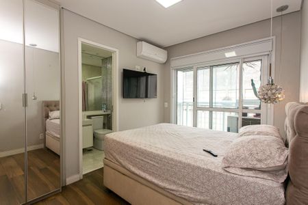 Apartamento à venda com 80m², 2 quartos e 2 vagasSuíte 1