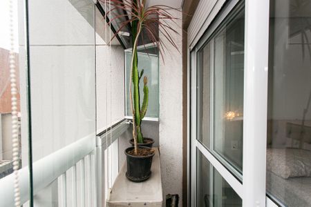 Apartamento à venda com 80m², 2 quartos e 2 vagasVaranda da Suíte 1