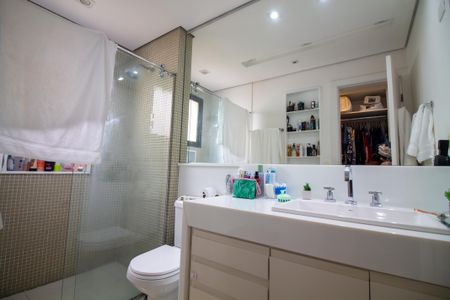 Apartamento à venda com 116m², 3 quartos e 2 vagasBanheiro da Suíte