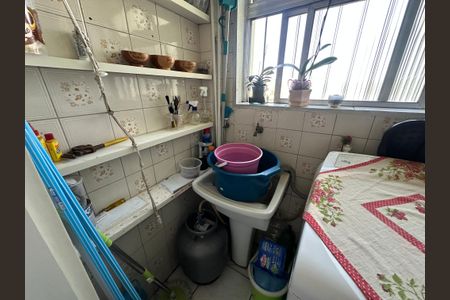Apartamento à venda com 60m², 2 quartos e 1 vagaÁrea de Serviço