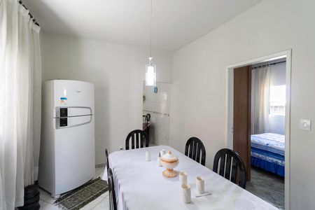 Casa à venda com 437m², 3 quartos e 4 vagas Casa à venda com 437m², 3 quartos e 4 vagasCopa