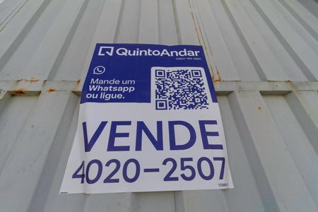 Casa à venda com 437m², 3 quartos e 4 vagas Casa à venda com 437m², 3 quartos e 4 vagasPlaca