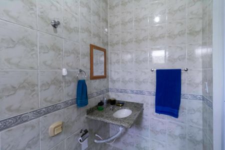 Casa à venda com 437m², 3 quartos e 4 vagas Casa à venda com 437m², 3 quartos e 4 vagasBanheiro da suíte 2