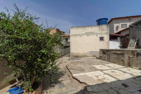 Casa à venda com 437m², 3 quartos e 4 vagas Casa à venda com 437m², 3 quartos e 4 vagasQuintal