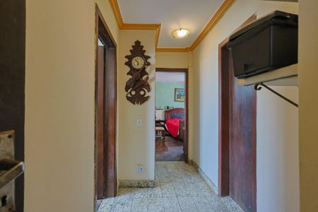 Corredor de apartamento à venda com 3 quartos, 100m² em São Lucas, Belo Horizonte