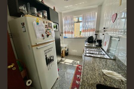 Apartamento à venda com 171m², 4 quartos e 2 vagas Apartamento à venda com 171m², 4 quartos e 2 vagasCozinha