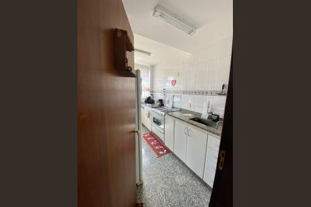 Apartamento à venda com 171m², 4 quartos e 2 vagas Apartamento à venda com 171m², 4 quartos e 2 vagasCozinha