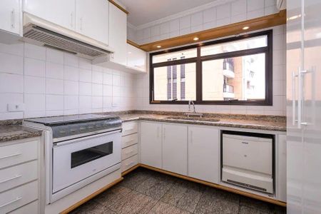 Apartamento à venda com 164m², 3 quartos e 3 vagasFoto 08
