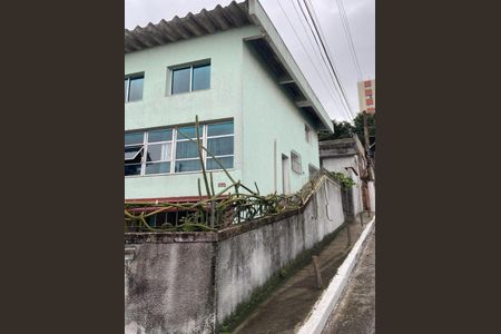 Casa à venda com 140m², 3 quartos e 3 vagas78b4cd7c-dcab-40df-baad-652d38d36674