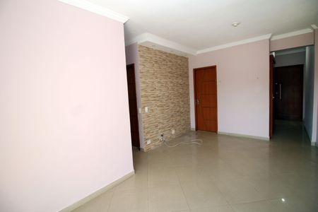 Sala de apartamento para alugar com 2 quartos, 68m² em Vila da Penha, Rio de Janeiro