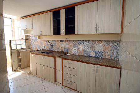 Apartamento à venda com 68m², 2 quartos e 1 vagaCozinha