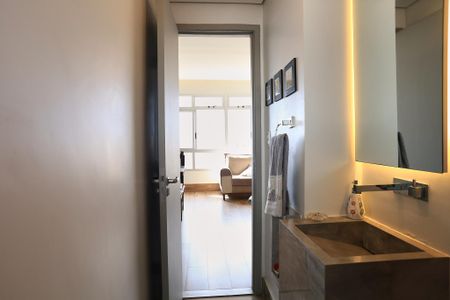 Apartamento à venda com 180m², 4 quartos e 2 vagas Apartamento à venda com 180m², 4 quartos e 2 vagasLavabo