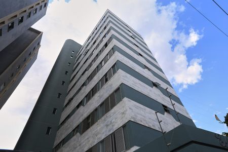 Apartamento à venda com 180m², 4 quartos e 2 vagas Apartamento à venda com 180m², 4 quartos e 2 vagasFachada