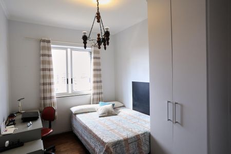 Apartamento à venda com 180m², 4 quartos e 2 vagas Apartamento à venda com 180m², 4 quartos e 2 vagasQuarto 3