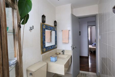 Apartamento à venda com 180m², 4 quartos e 2 vagas Apartamento à venda com 180m², 4 quartos e 2 vagasBanheiro