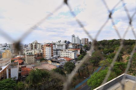 Apartamento à venda com 180m², 4 quartos e 2 vagas Apartamento à venda com 180m², 4 quartos e 2 vagasVista do Quarto 3