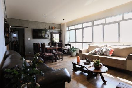 Sala de apartamento à venda com 4 quartos, 180m² em Sagrada Família, Belo Horizonte