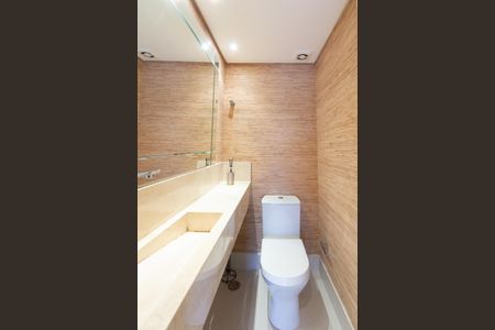 Apartamento à venda com 130m², 4 quartos e 2 vagas Apartamento à venda com 130m², 4 quartos e 2 vagaslavabo