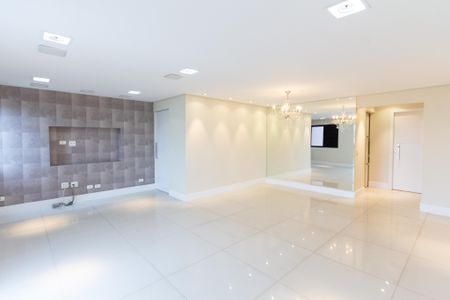 Apartamento à venda com 130m², 4 quartos e 2 vagas Apartamento à venda com 130m², 4 quartos e 2 vagasSala