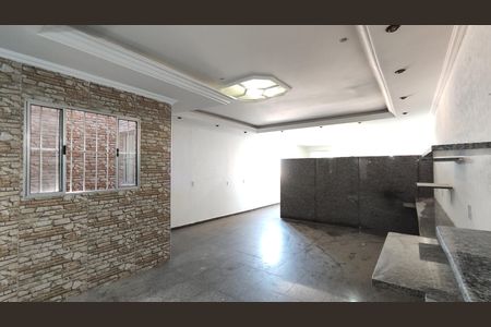 Casa para alugar com 150m², 3 quartos e 1 vaga Casa para alugar com 150m², 3 quartos e 1 vagaSala