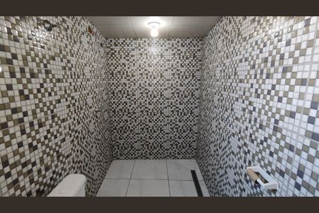 Casa para alugar com 150m², 3 quartos e 1 vaga Casa para alugar com 150m², 3 quartos e 1 vagaBanheiro da Suíte