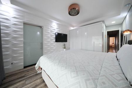 Casa à venda com 250m², 3 quartos e 4 vagasSuíte