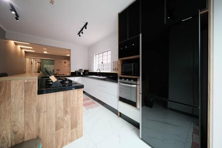 Casa à venda com 250m², 3 quartos e 4 vagasCozinha