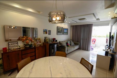 Apartamento à venda com 106m², 3 quartos e 2 vagasSala