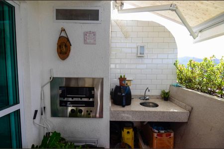 Apartamento à venda com 106m², 3 quartos e 2 vagasVaranda