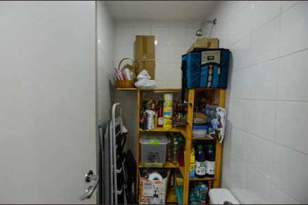 Apartamento à venda com 106m², 3 quartos e 2 vagasBanheiro de Serviço