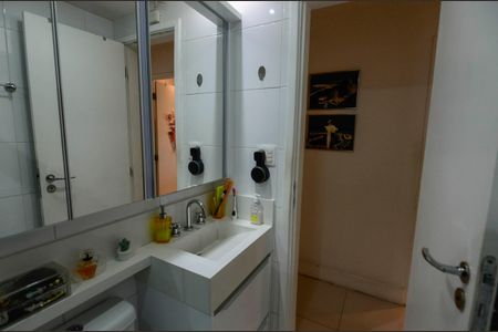 Apartamento à venda com 106m², 3 quartos e 2 vagasBanheiro Social