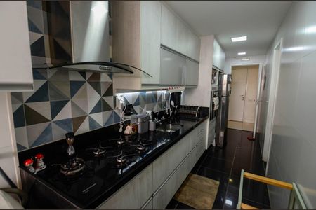 Apartamento à venda com 106m², 3 quartos e 2 vagasCozinha