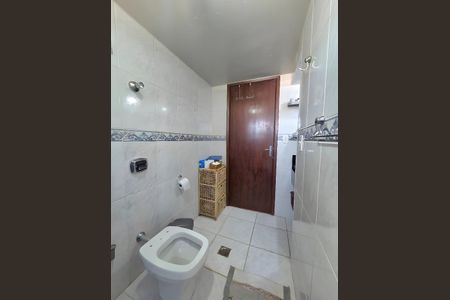 Casa à venda com 396m², 9 quartos e 2 vagasBanheiro