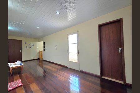 Casa à venda com 396m², 9 quartos e 2 vagasSala