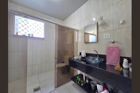 Casa à venda com 396m², 9 quartos e 2 vagasBanheiro