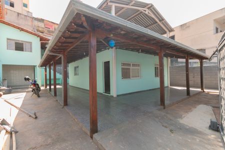 Casa à venda com 360m², 3 quartos e 4 vagasQuintal