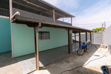 Casa à venda com 360m², 3 quartos e 4 vagasQuintal