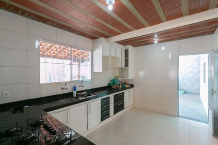 Casa à venda com 360m², 3 quartos e 4 vagasCozinha