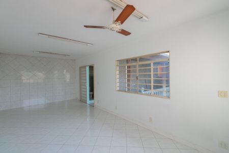 Casa à venda com 360m², 3 quartos e 4 vagasQuarto 2