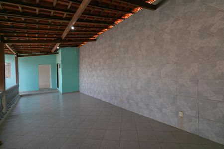 Casa à venda com 360m², 3 quartos e 4 vagasQuintal