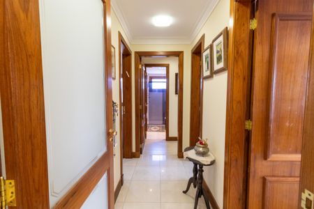 Apartamento à venda com 155m², 3 quartos e 3 vagas Apartamento à venda com 155m², 3 quartos e 3 vagasCorredor