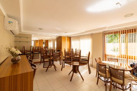 Apartamento à venda com 155m², 3 quartos e 3 vagas Apartamento à venda com 155m², 3 quartos e 3 vagasÁrea comum - Salão de festas