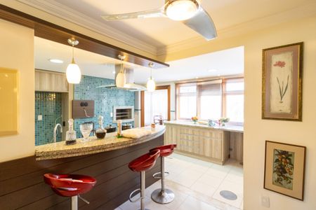 Apartamento à venda com 155m², 3 quartos e 3 vagas Apartamento à venda com 155m², 3 quartos e 3 vagasCozinha