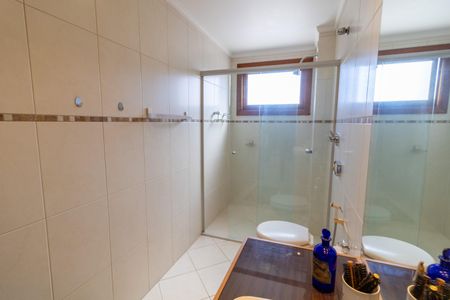 Apartamento à venda com 155m², 3 quartos e 3 vagas Apartamento à venda com 155m², 3 quartos e 3 vagasBanheiro Social